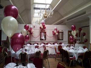 Complete Room in Burgundy and Ivory by Cardiff Balloons