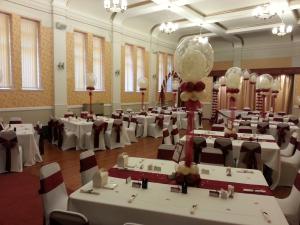 The Butterfly Effect in Burgundy and Ivory By Cardiff Balloons